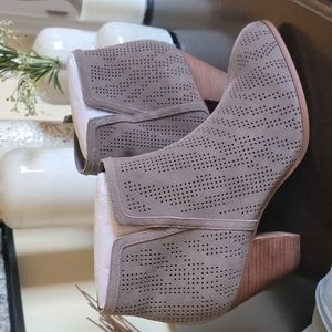 Size 11 grey suede booties, Violet & Red